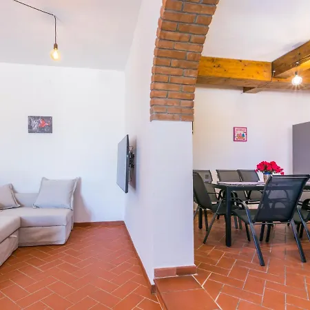Tuscania By Interhome